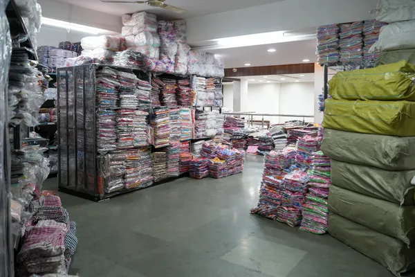 Apsara Textiles dukaan, Itwari Nagpur